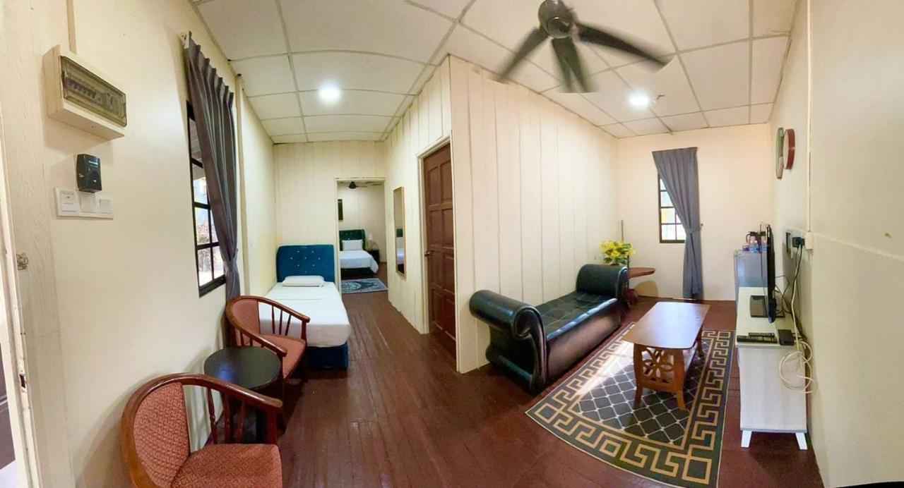 Dgeting Beach Resort Tumpat Exterior photo